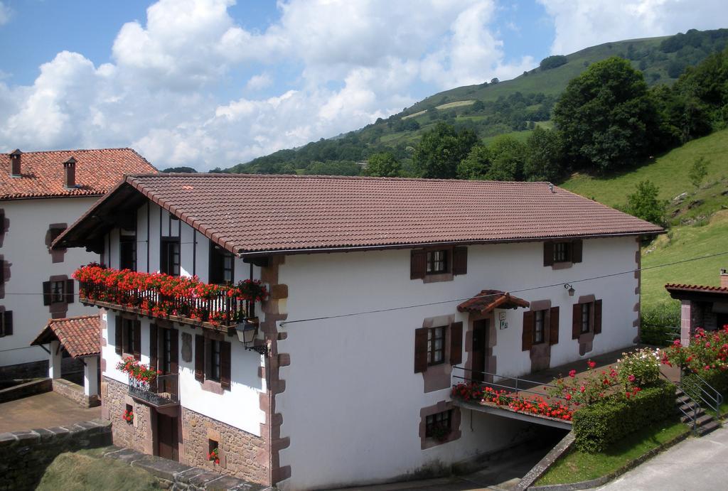 Maya del Baztán Casa Rural Bordaberea מראה חיצוני תמונה